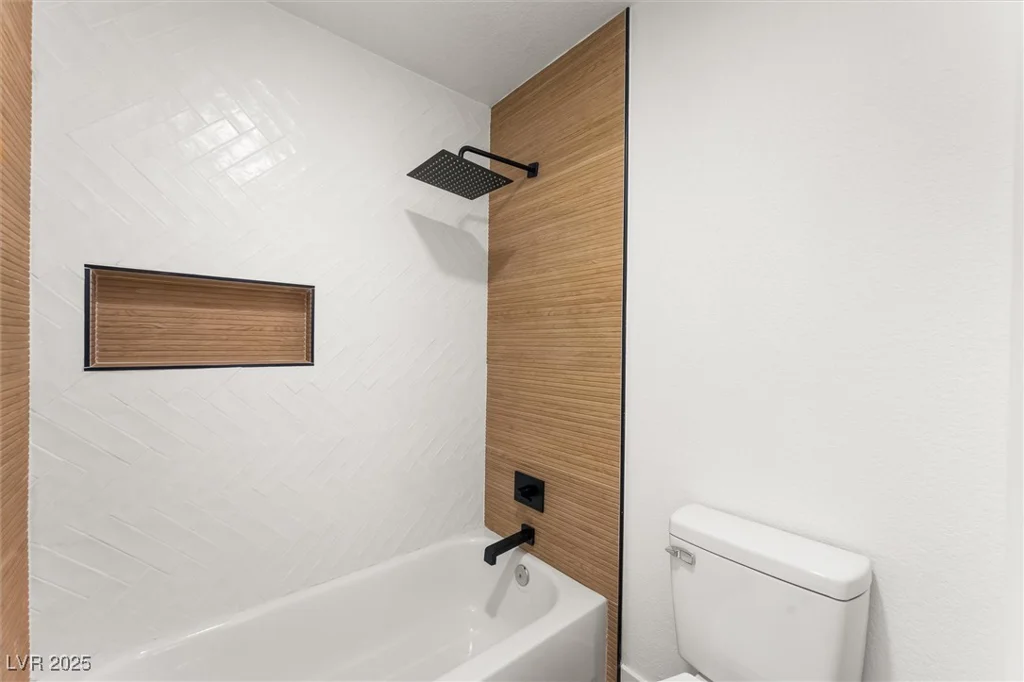 9795 La Cienega, Las Vegas, NV 89183