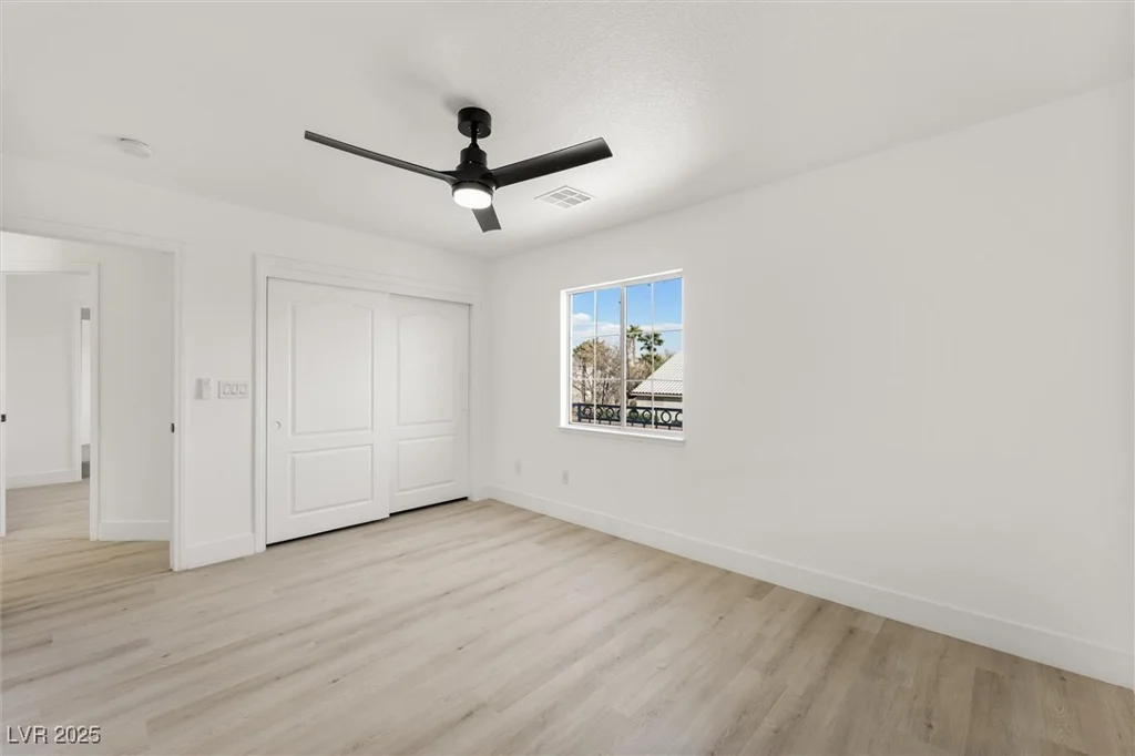 9795 La Cienega, Las Vegas, NV 89183