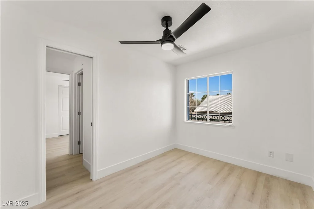 9795 La Cienega, Las Vegas, NV 89183