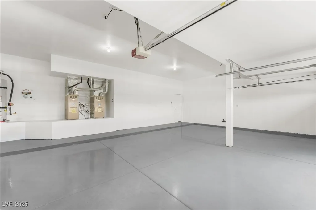 9795 La Cienega, Las Vegas, NV 89183