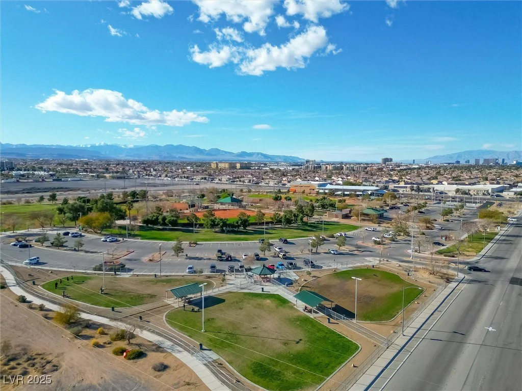 9795 La Cienega, Las Vegas, NV 89183