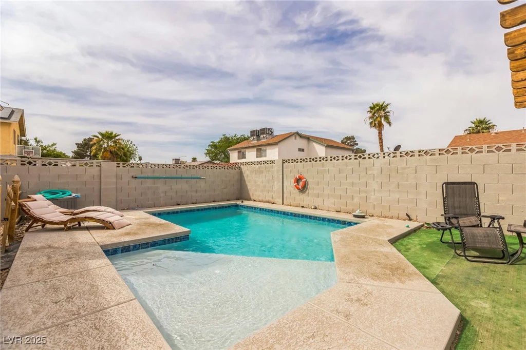 1311 Stokes, Las Vegas, NV 89110