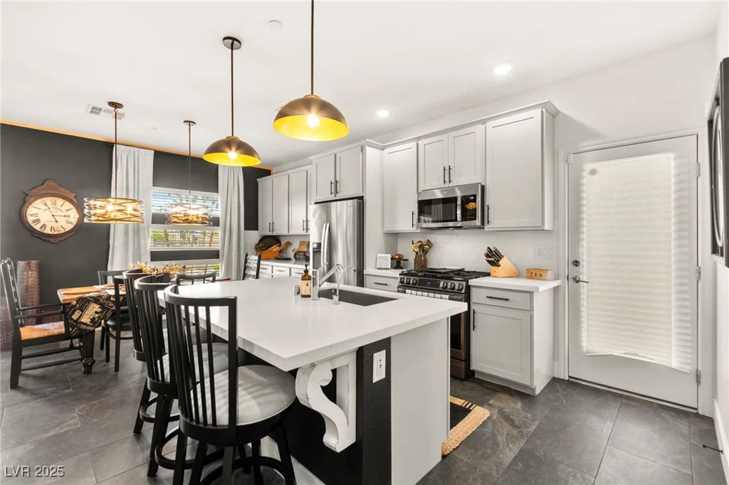 12648 Heritage Bend, Las Vegas, NV 89138