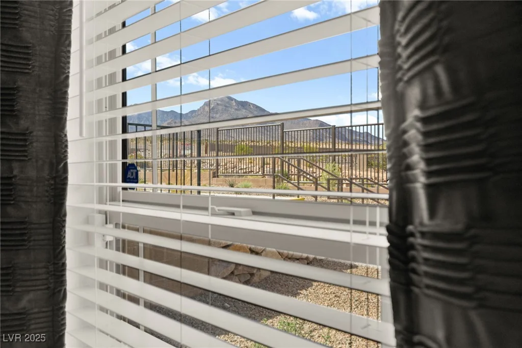 12648 Heritage Bend, Las Vegas, NV 89138