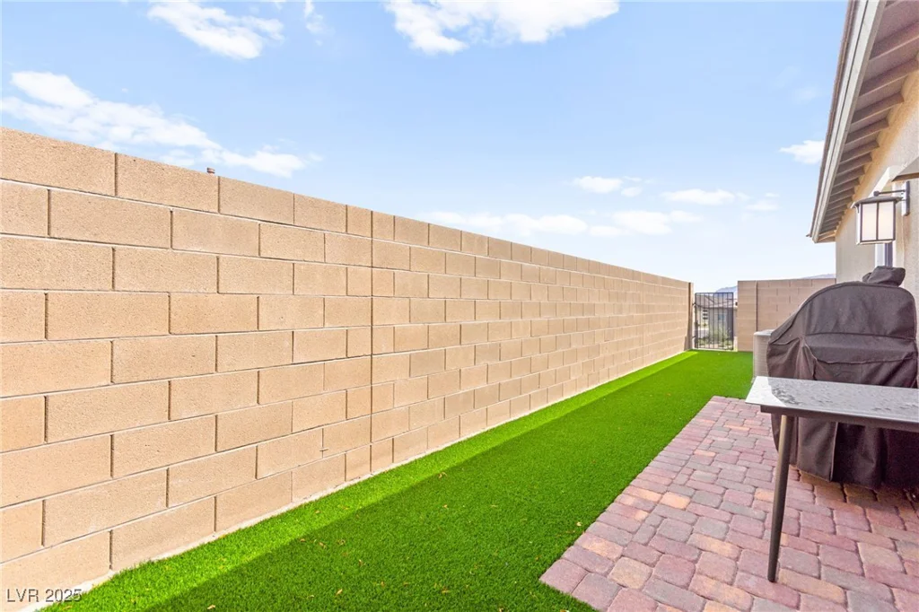 12648 Heritage Bend, Las Vegas, NV 89138