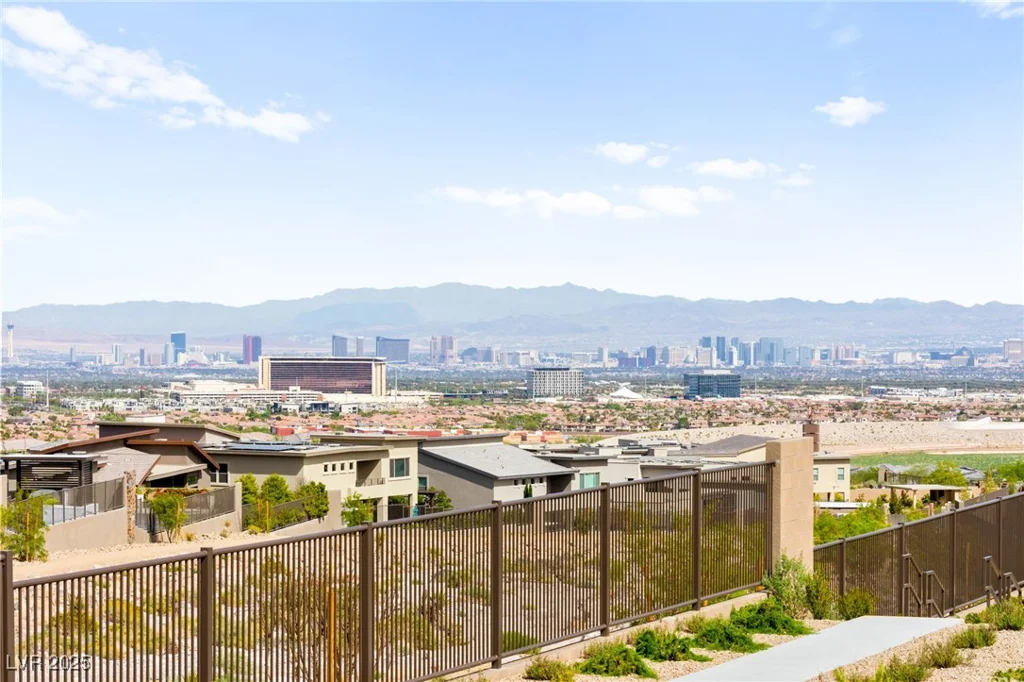 12648 Heritage Bend, Las Vegas, NV 89138
