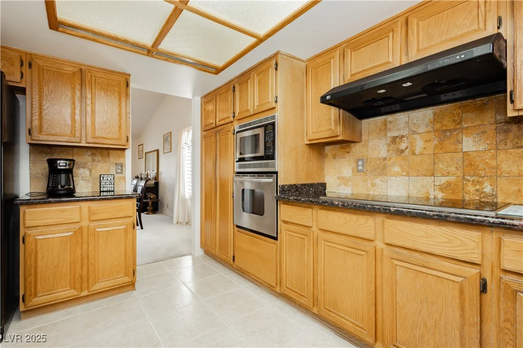 1528 Tonada, Las Vegas, NV 89117