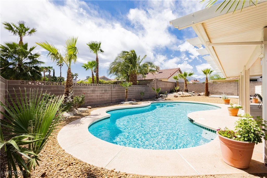 1528 Tonada, Las Vegas, NV 89117