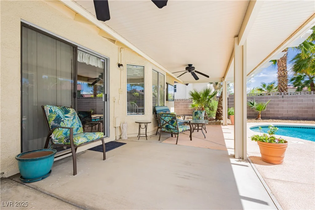 1528 Tonada, Las Vegas, NV 89117