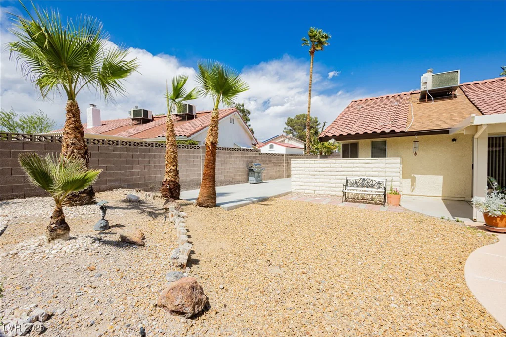 1528 Tonada, Las Vegas, NV 89117