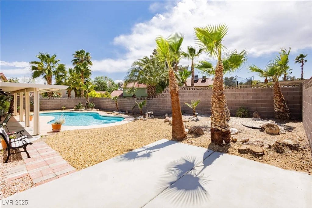 1528 Tonada, Las Vegas, NV 89117