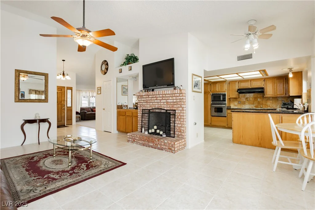 1528 Tonada, Las Vegas, NV 89117