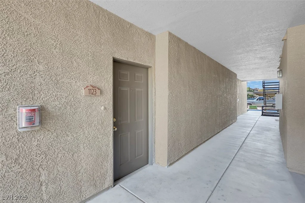 8250 Grand Canyon, Las Vegas, NV 89166