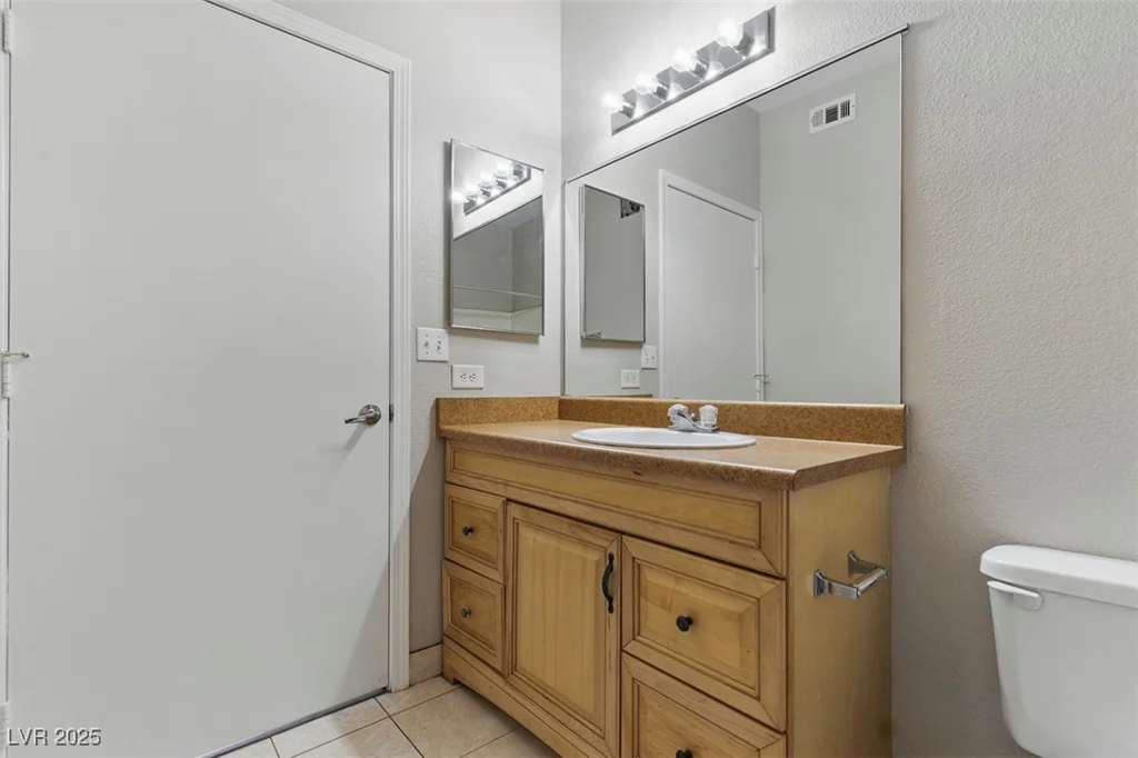 8250 Grand Canyon, Las Vegas, NV 89166