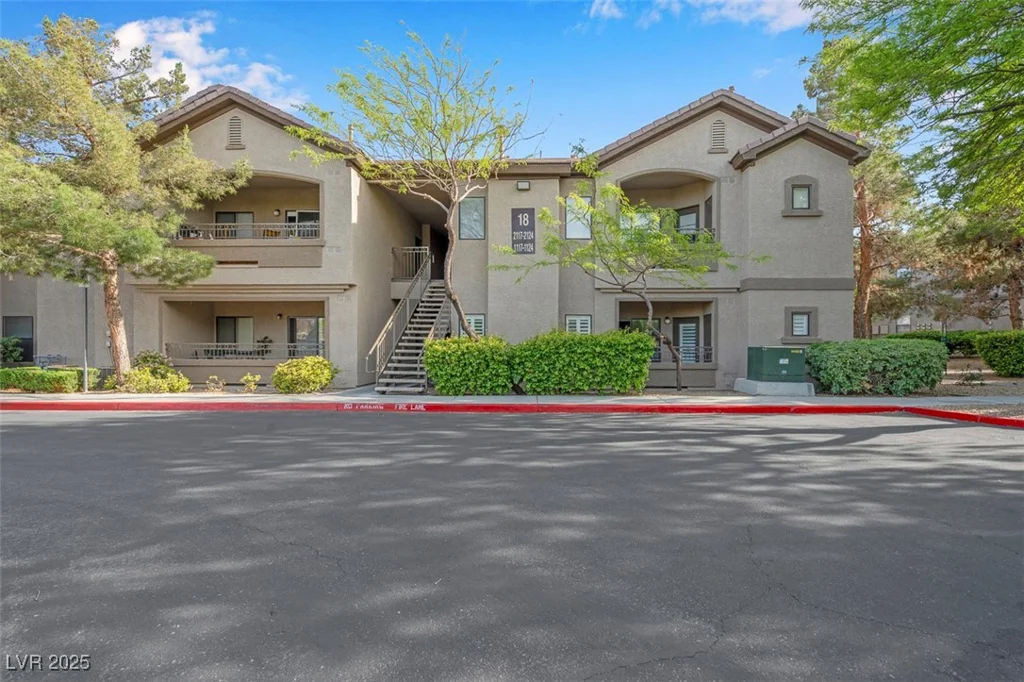8250 Grand Canyon, Las Vegas, NV 89166