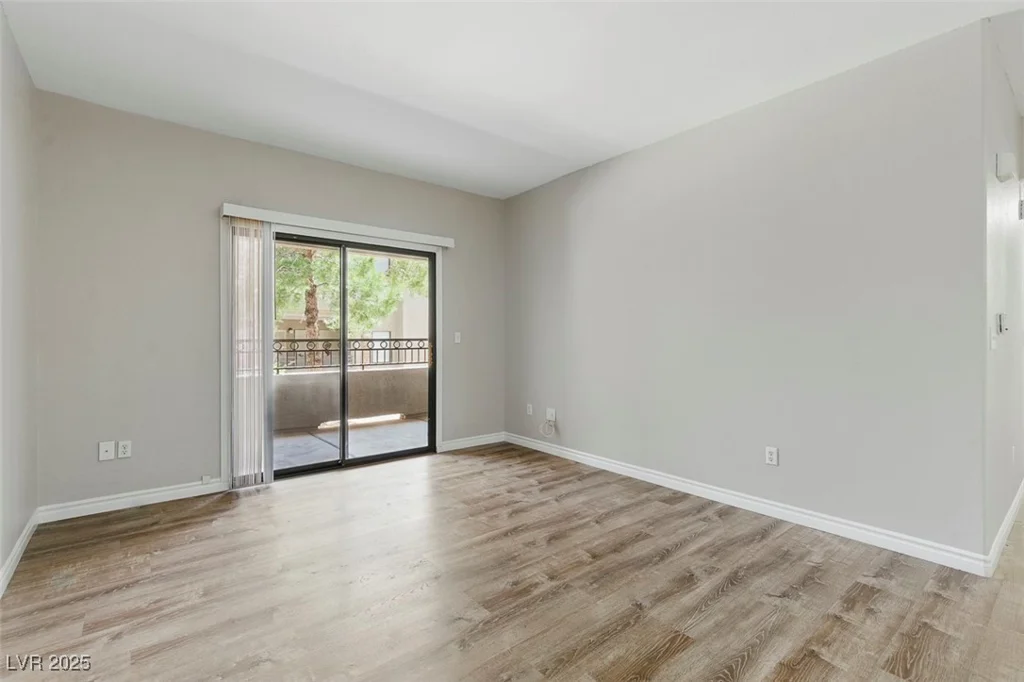 8250 Grand Canyon, Las Vegas, NV 89166