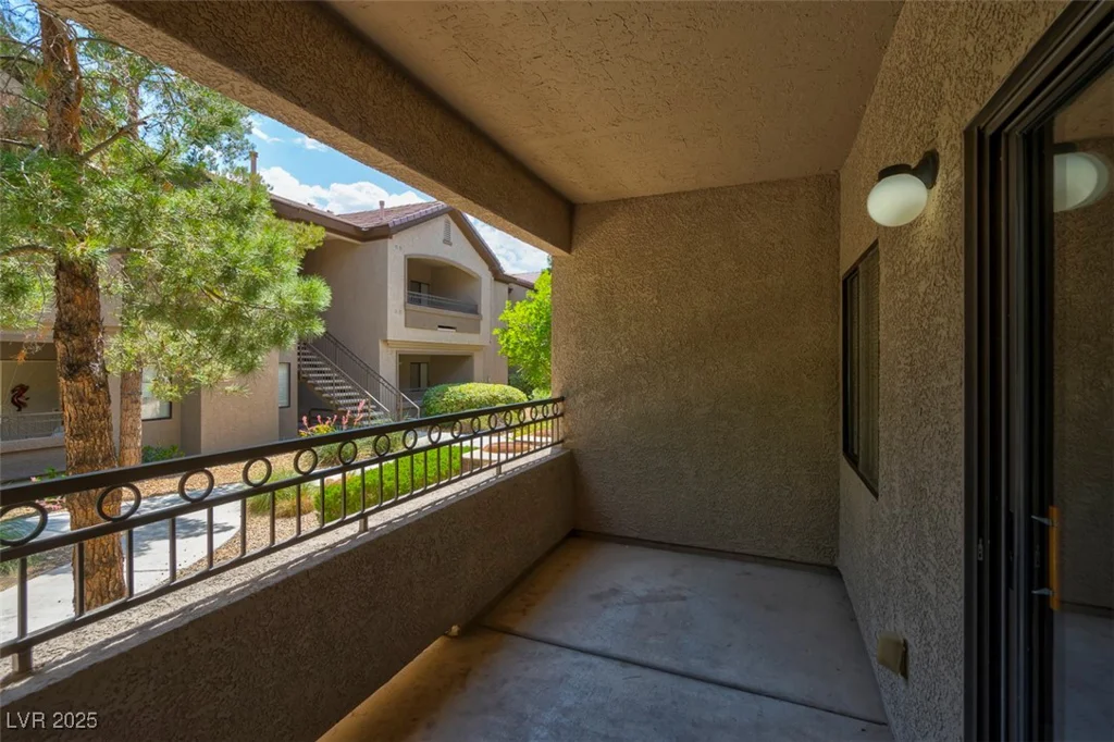 8250 Grand Canyon, Las Vegas, NV 89166