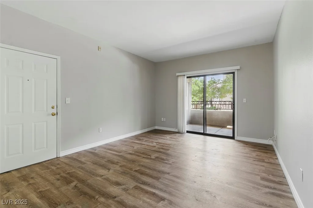 8250 Grand Canyon, Las Vegas, NV 89166