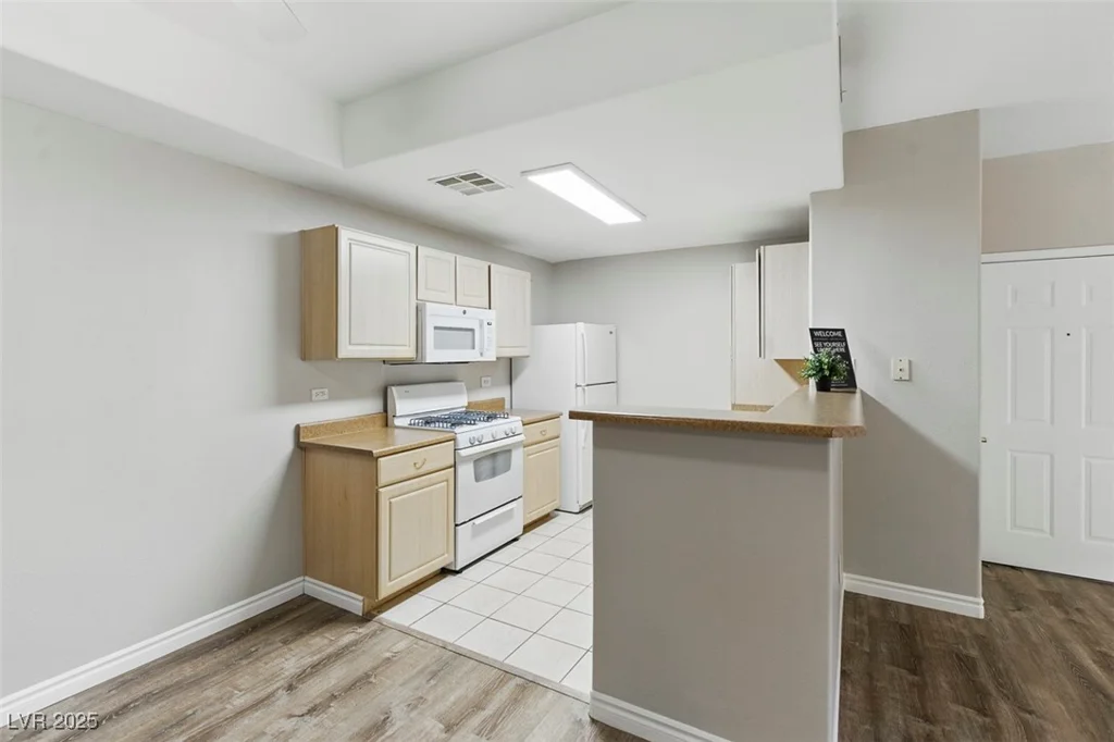 8250 Grand Canyon, Las Vegas, NV 89166