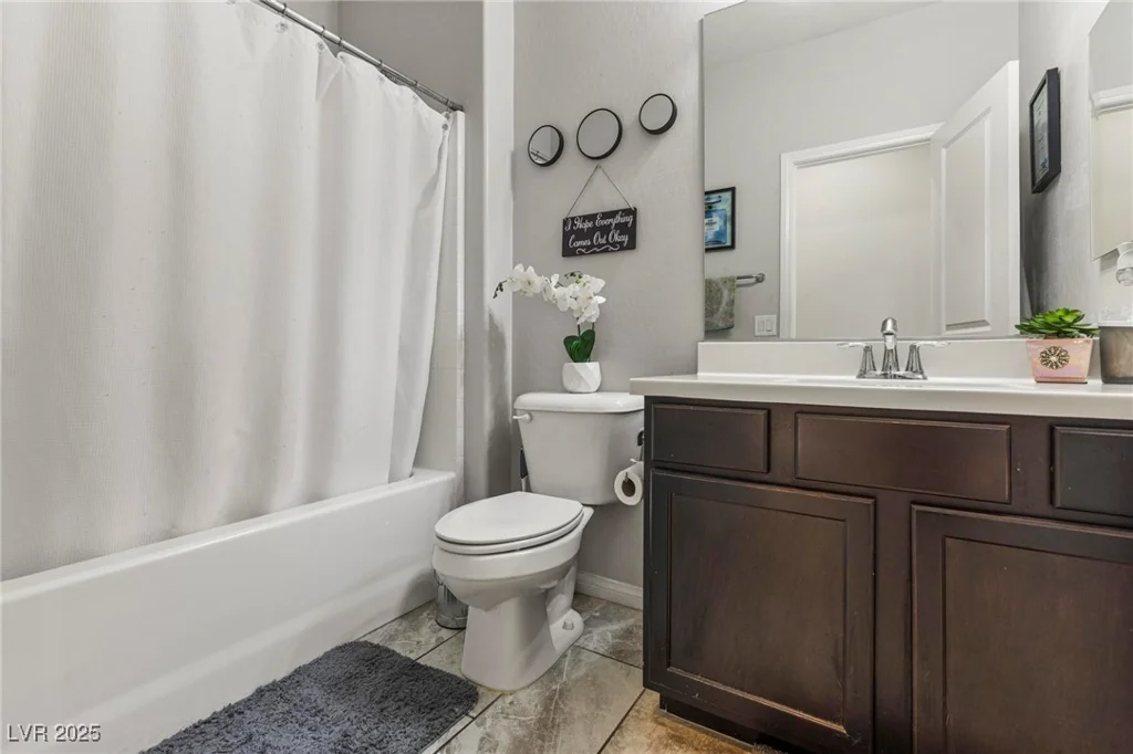 1105 Strada Pecei, Henderson, NV 89011