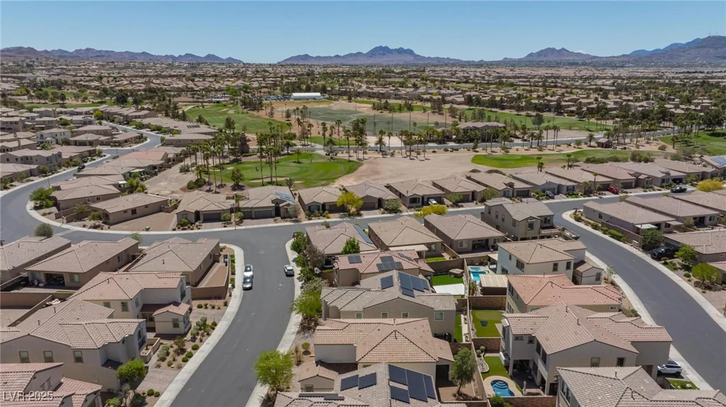 1105 Strada Pecei, Henderson, NV 89011