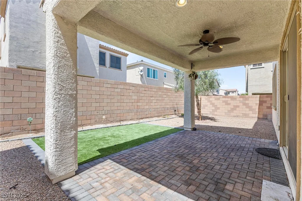 1105 Strada Pecei, Henderson, NV 89011
