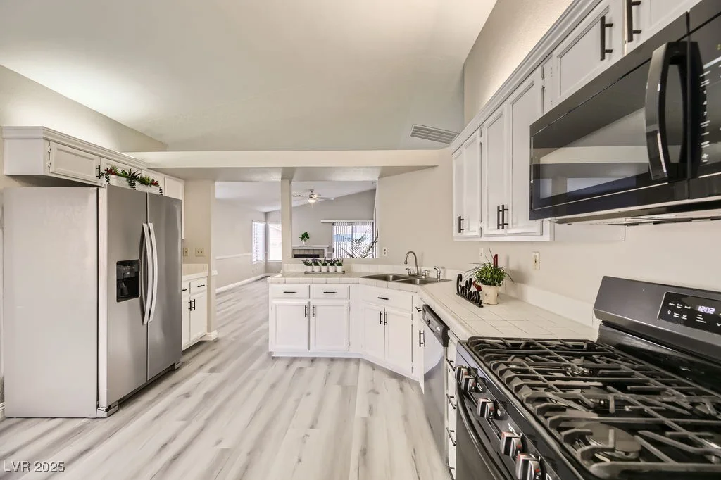 2668 Alwoodley, Las Vegas, NV 89142
