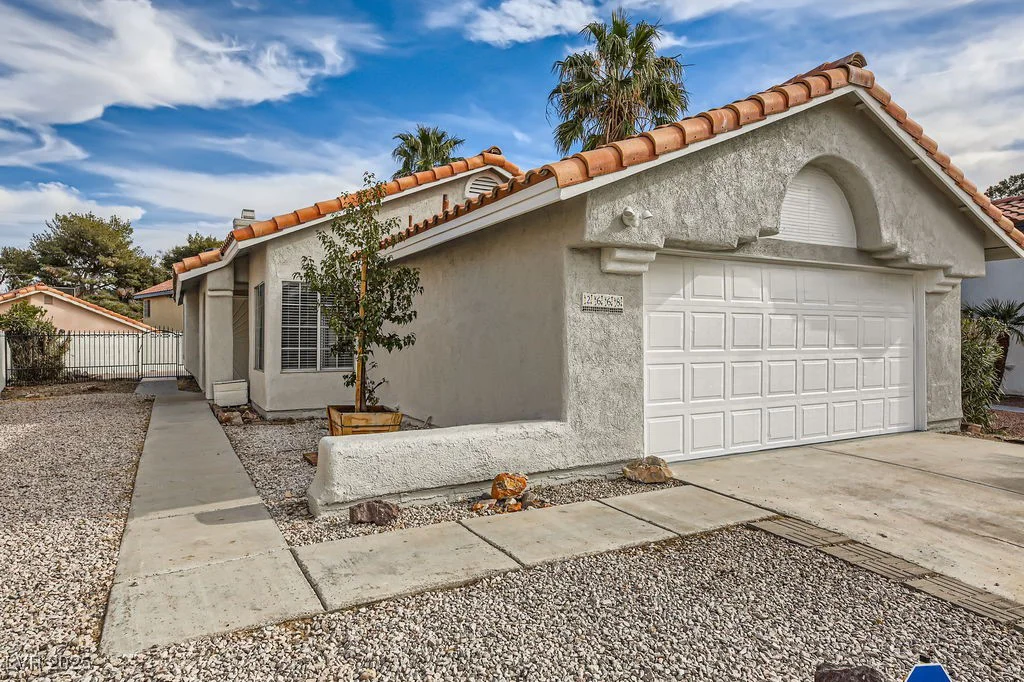 2668 Alwoodley, Las Vegas, NV 89142