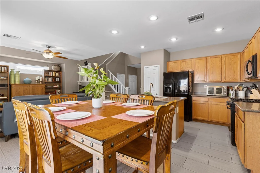 9218 Grassy Weep, Las Vegas, NV 89178