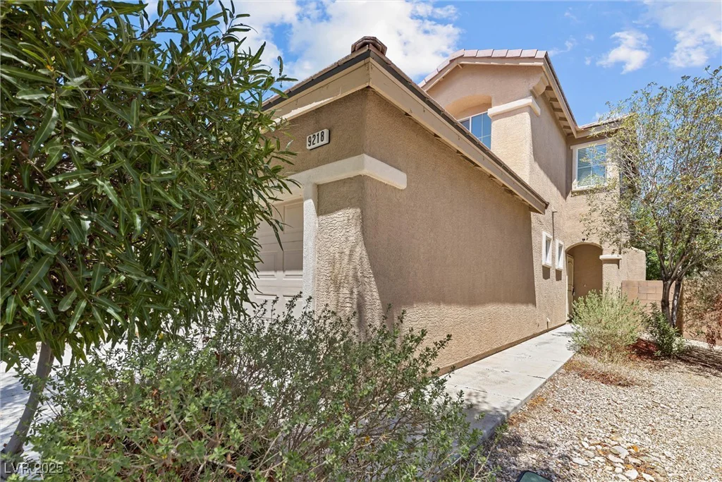 9218 Grassy Weep, Las Vegas, NV 89178