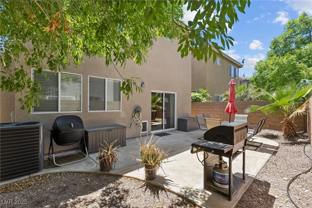 9218 Grassy Weep, Las Vegas, NV 89178