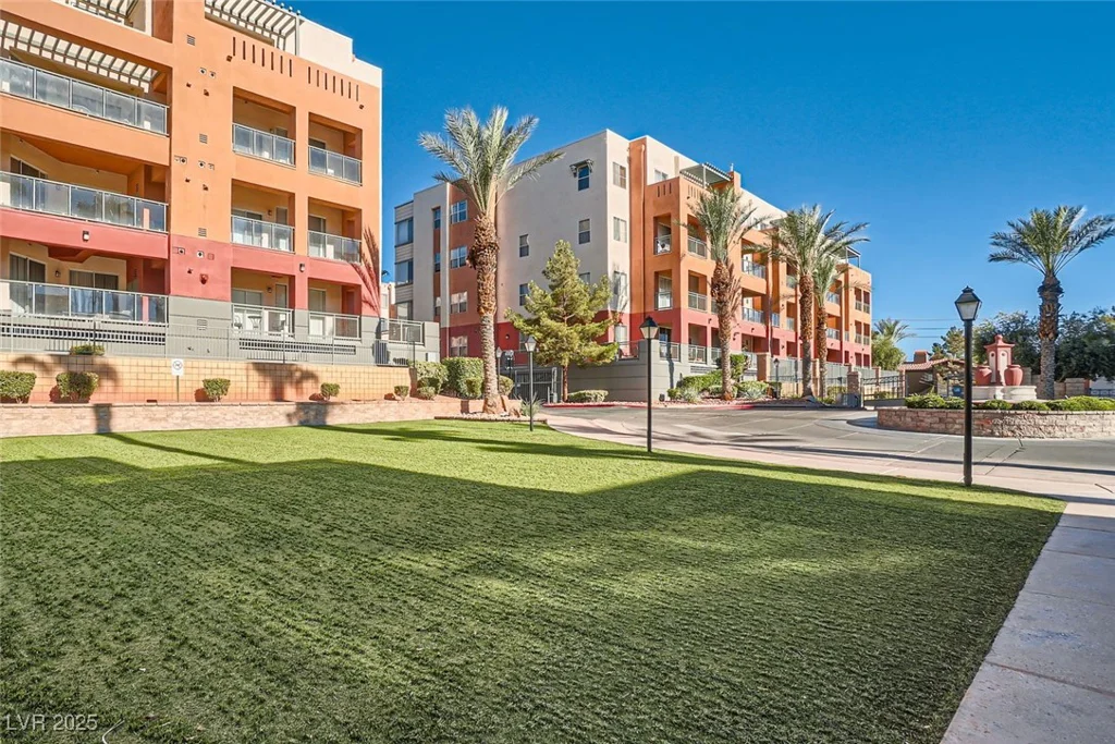 55 Agate, Las Vegas, NV 89123