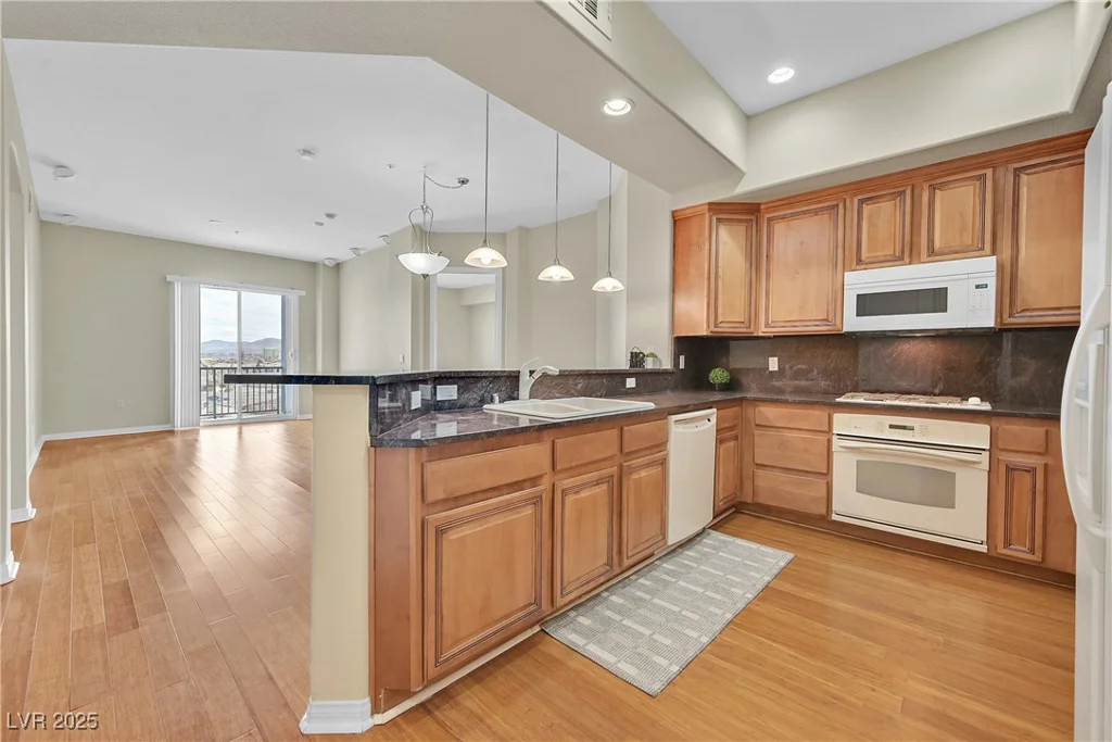 62 Serene, Las Vegas, NV 89123