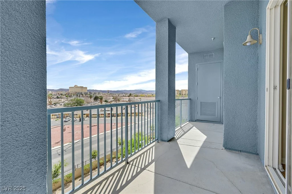 62 Serene, Las Vegas, NV 89123