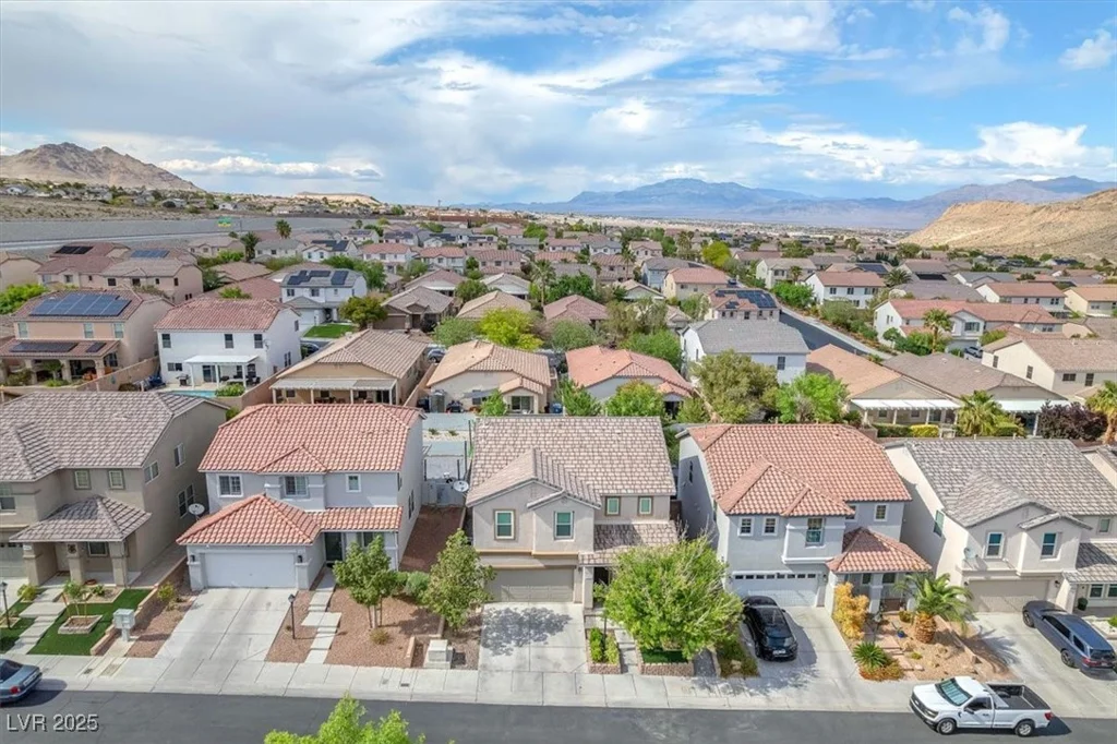 10432 Britton Hill, Las Vegas, NV 89129