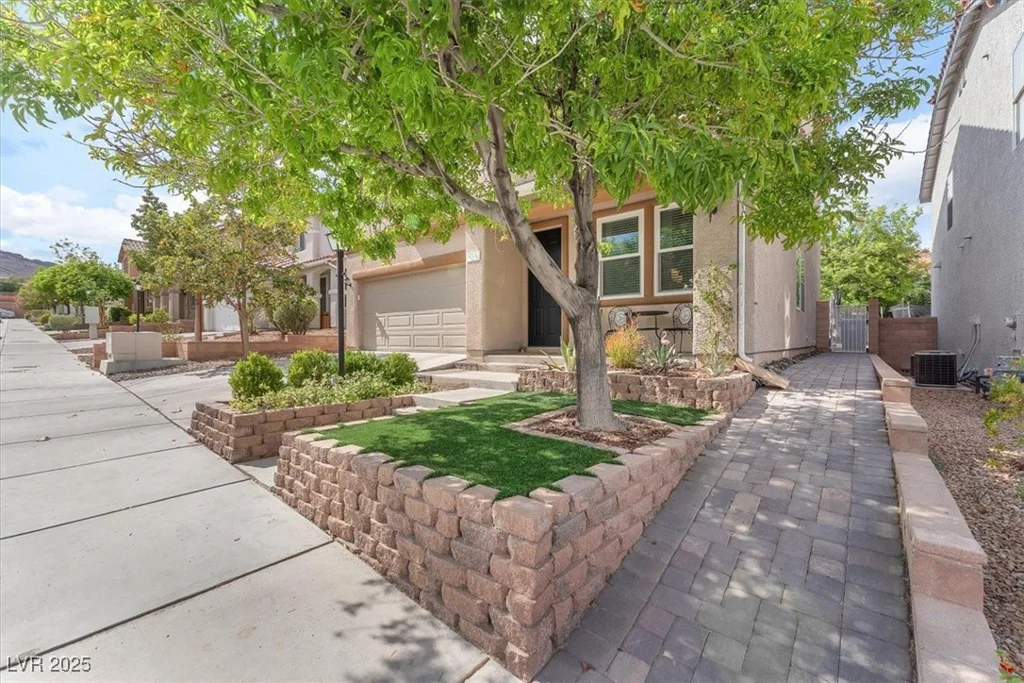 10432 Britton Hill, Las Vegas, NV 89129