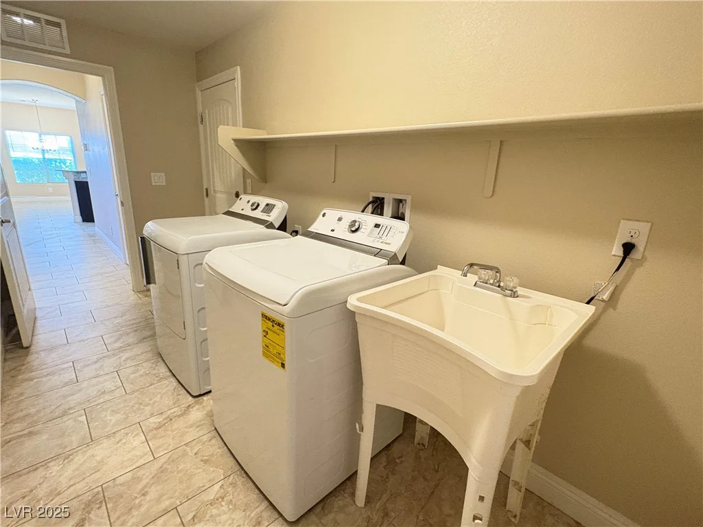 9138 Hermosa Valley, Las Vegas, NV 89178