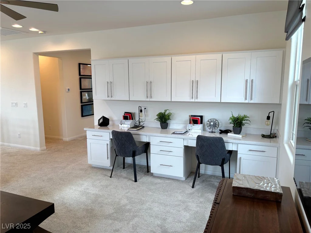 929 Hunter Shores, North Las Vegas, NV 89084
