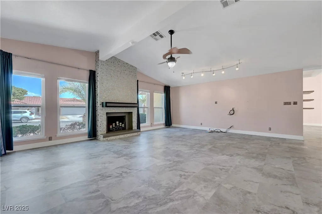 8705 Orvieto, Las Vegas, NV 89117