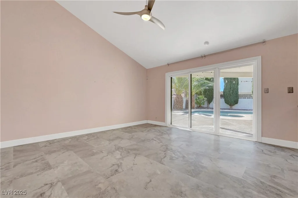 8705 Orvieto, Las Vegas, NV 89117