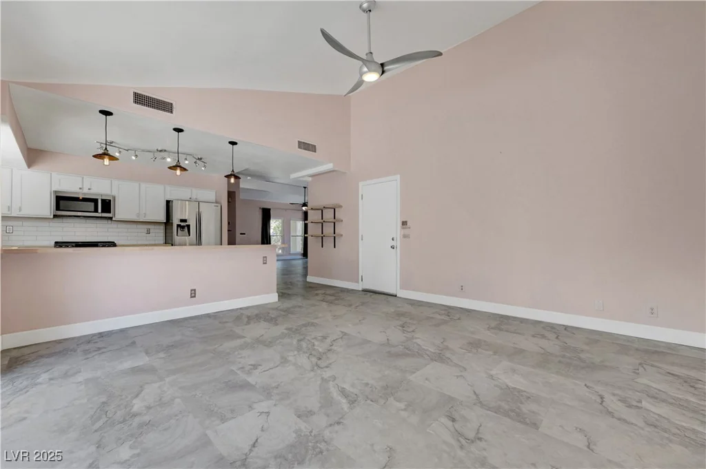 8705 Orvieto, Las Vegas, NV 89117