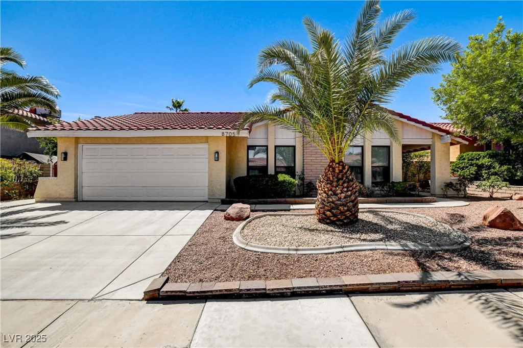 8705 Orvieto, Las Vegas, NV 89117