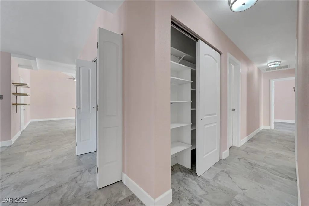 8705 Orvieto, Las Vegas, NV 89117