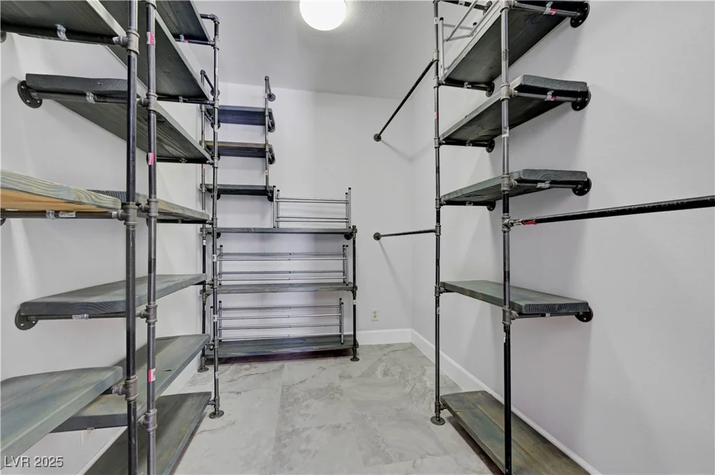 8705 Orvieto, Las Vegas, NV 89117