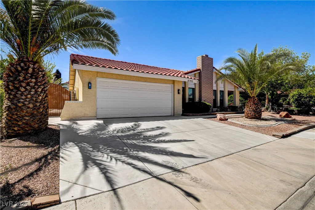 8705 Orvieto, Las Vegas, NV 89117
