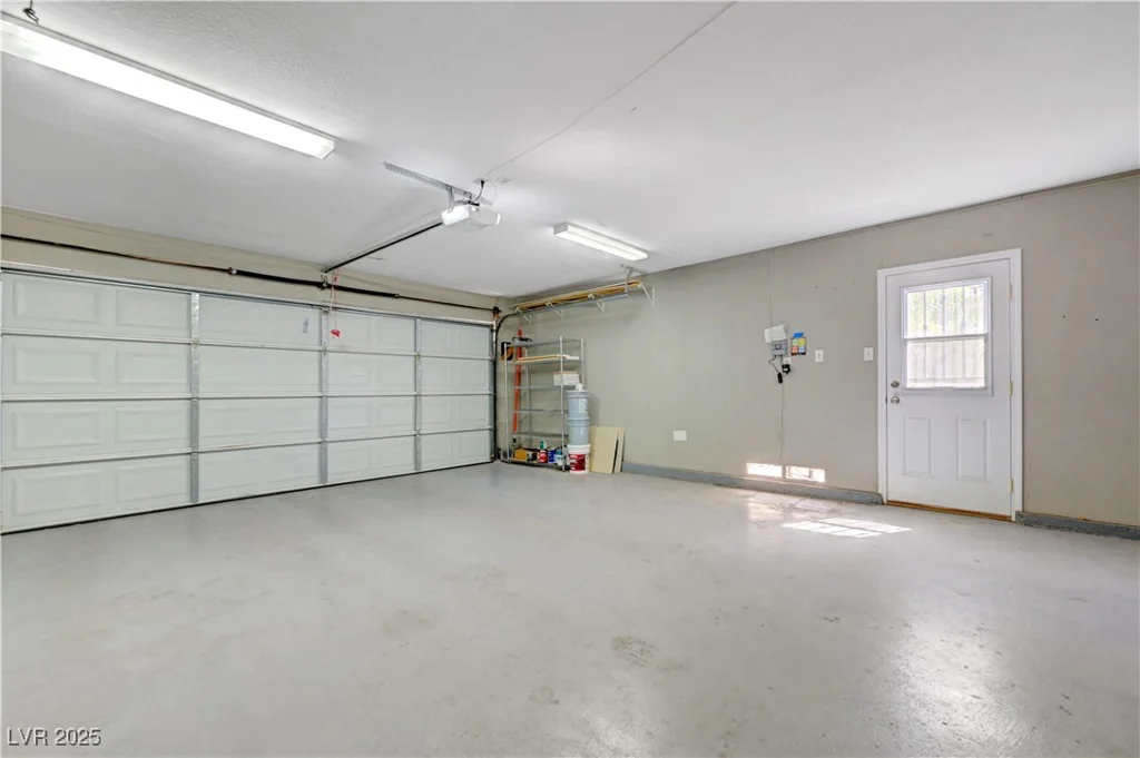 8705 Orvieto, Las Vegas, NV 89117