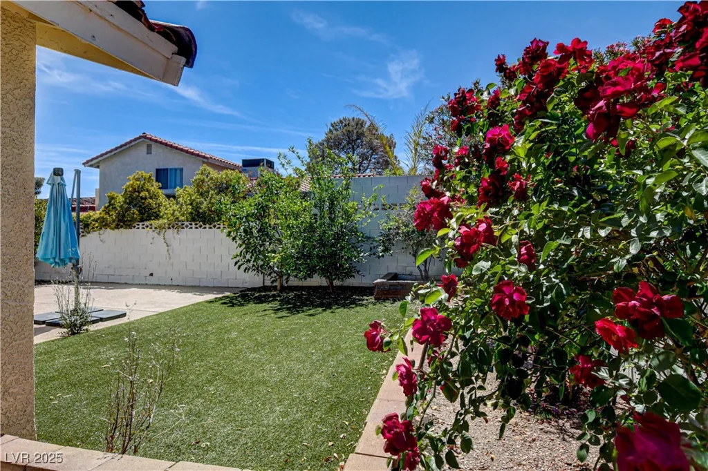 8705 Orvieto, Las Vegas, NV 89117