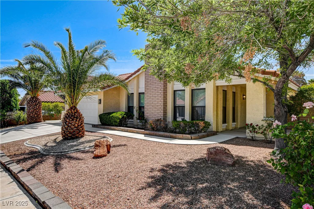 8705 Orvieto, Las Vegas, NV 89117
