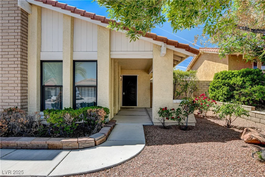 8705 Orvieto, Las Vegas, NV 89117