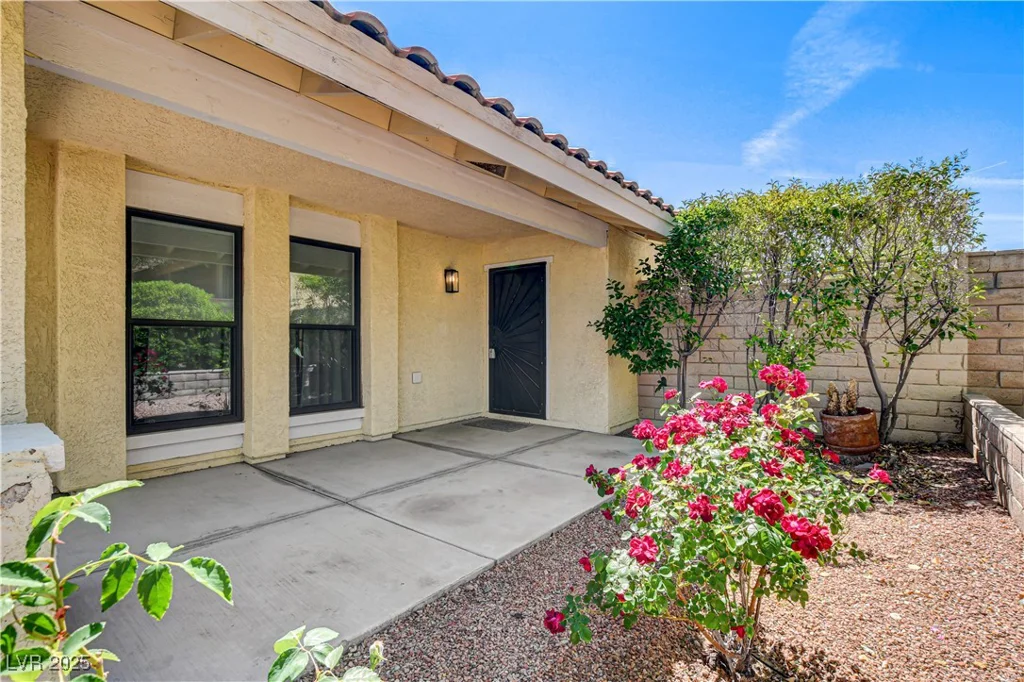8705 Orvieto, Las Vegas, NV 89117